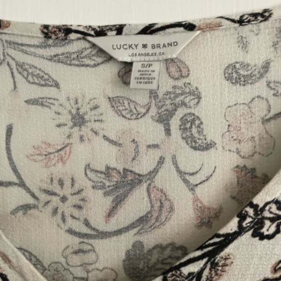 Package of 4 Luck Brand Shirts like new 3 size Small 1 size Medium - Picture 5 of 8